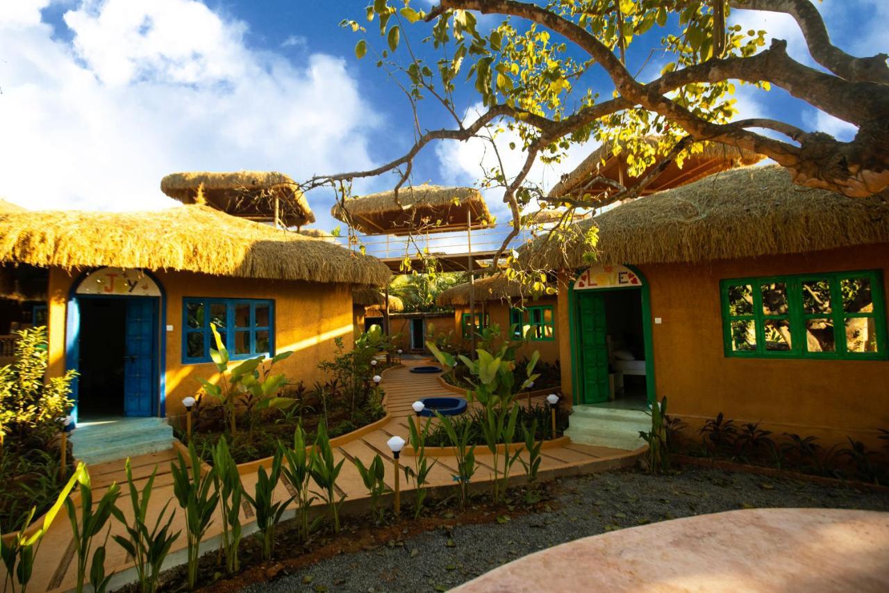 One At Goa Hotel Канакона Екстериор снимка
